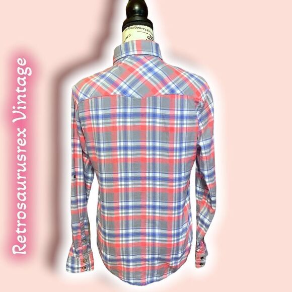 Bundle! Salt Life T Shirt / Jachs Girlfriend Flannel Back to School Bundle - Picture 5 of 9